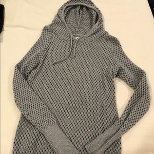 Long sleeve sweater with hood